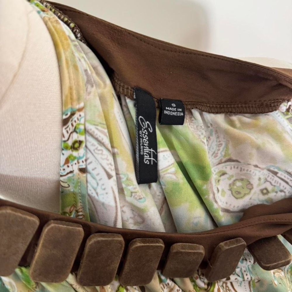 Essentials By Milano Top - Picture 2 of 2